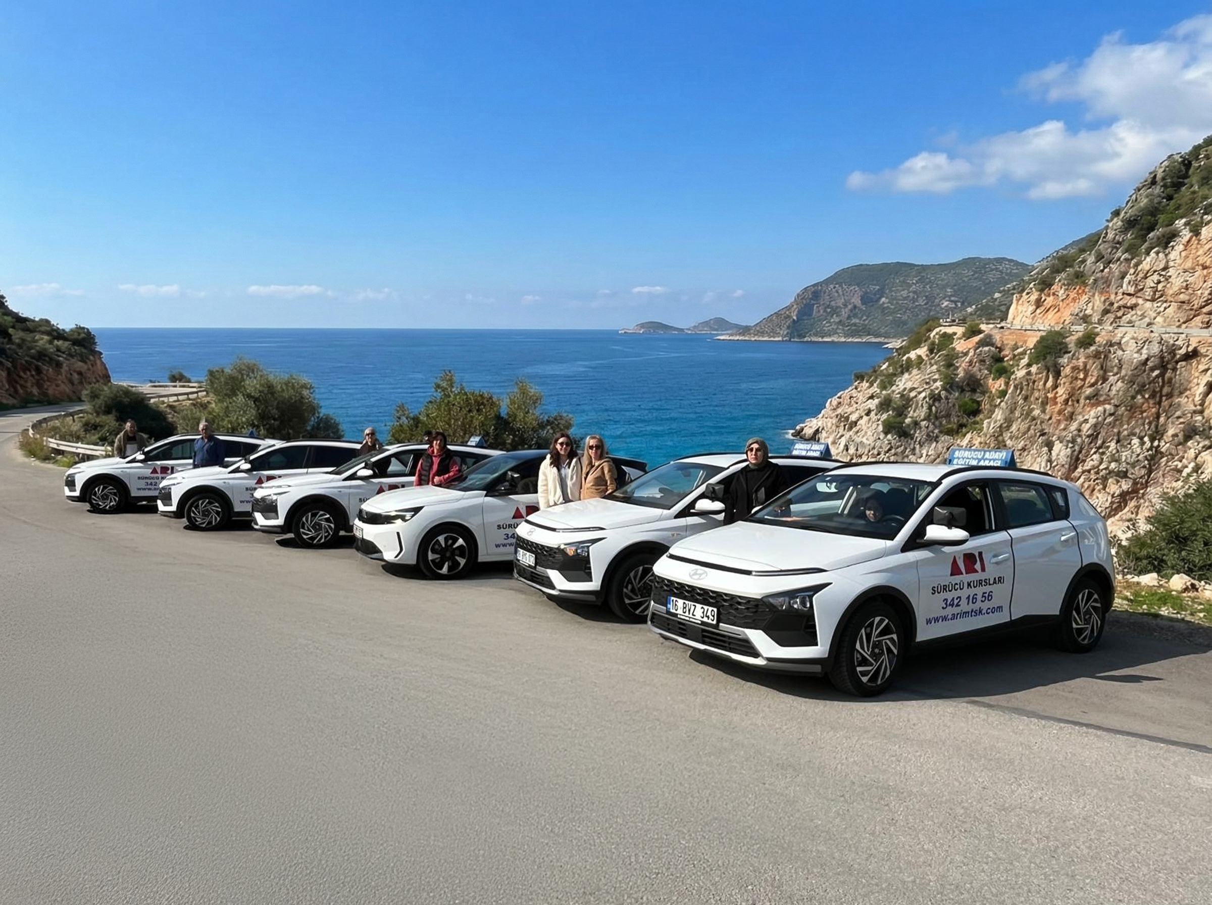 Arı Sürücü Kursu eğitim araç filosu